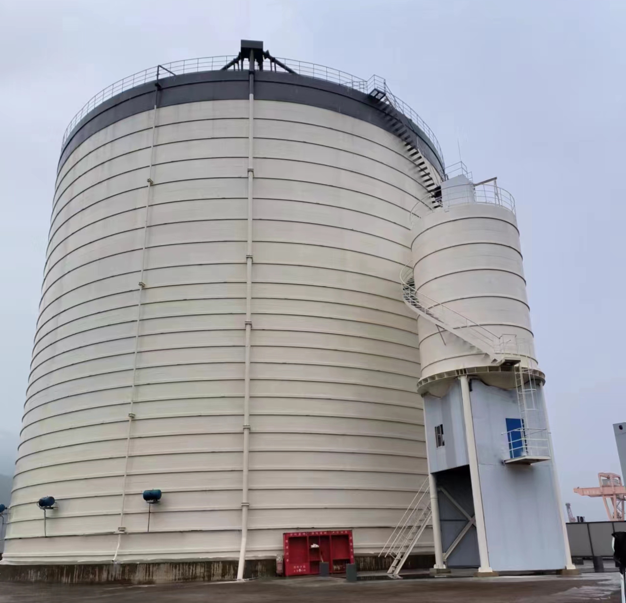 向阳10万吨水泥钢板库